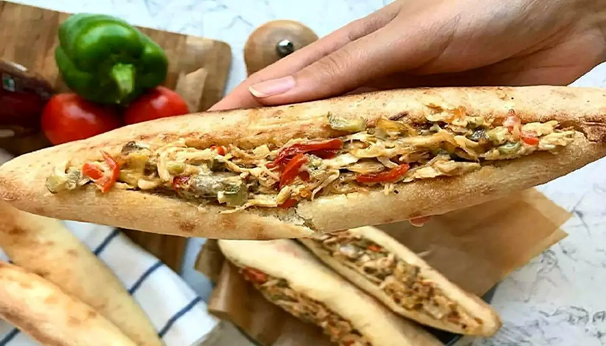 طرز تهیه ساندویچ مرغ ریش ریش خوشمزه به 3 روش آسان در منزل