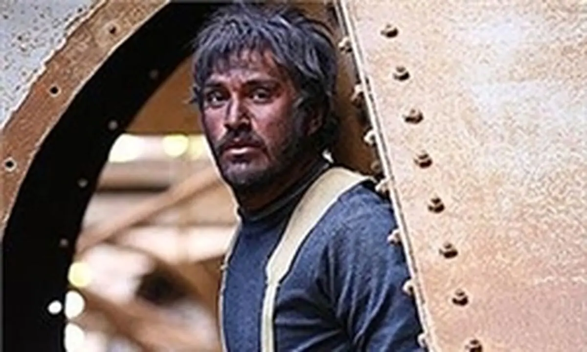 «ملکه» نقد و بررسی می‌شود
