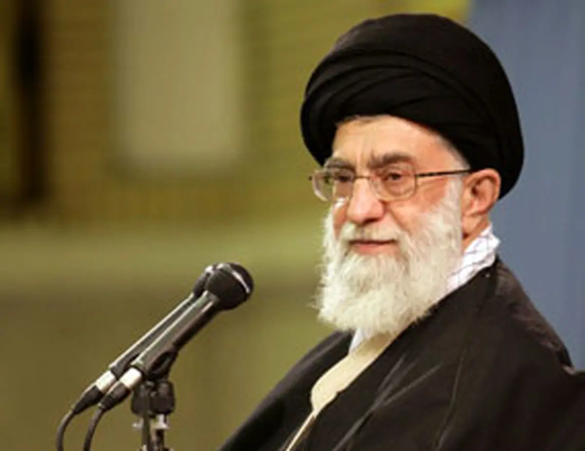 توصیه رهبرانقلاب به نمایندگان برای متوقف کردن سوال از رئیس جمهور