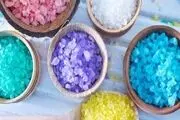 آیا نمک‌های رنگی برای سلامتی مفیدند؟