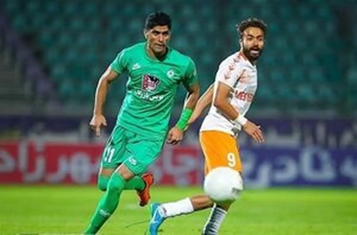 مدافع ذوب آهن به بازی با استقلال می رسد