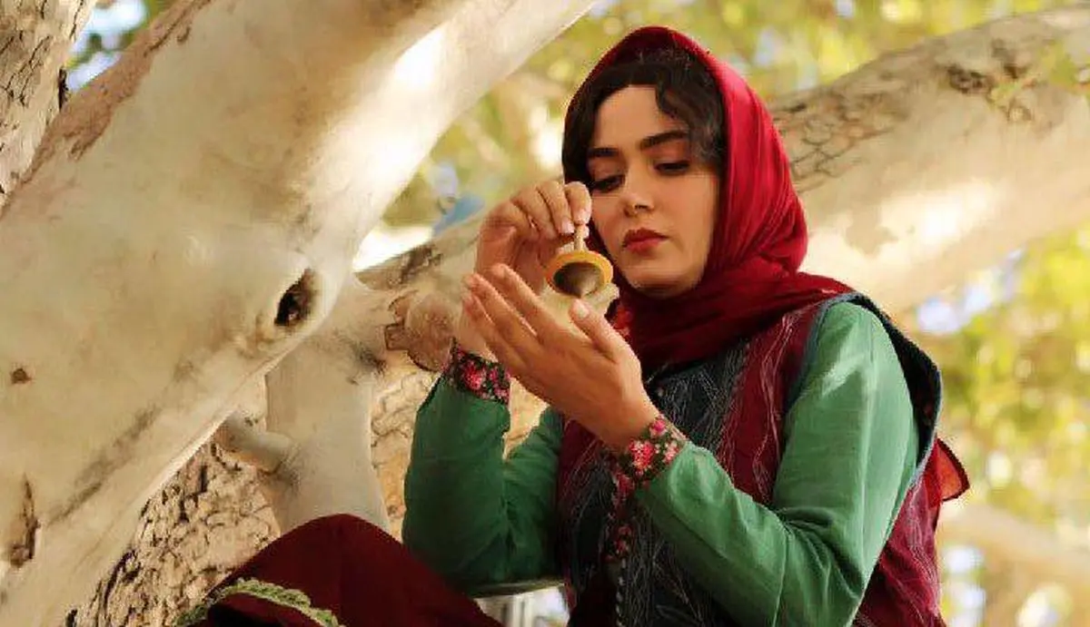 عذرخواهی پریناز ایزدیار از عدم پخش سریال «جیران»