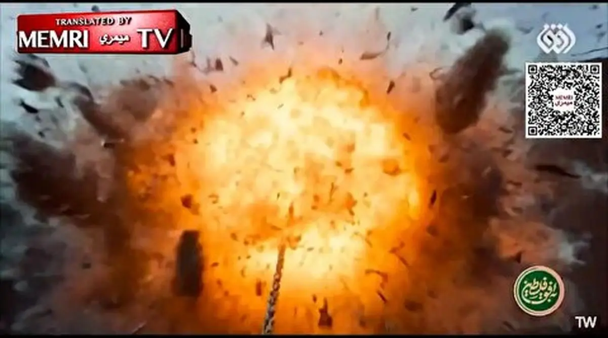  شبیه سازی هدف قرار دادن ناو آمریکا توسط ایران
