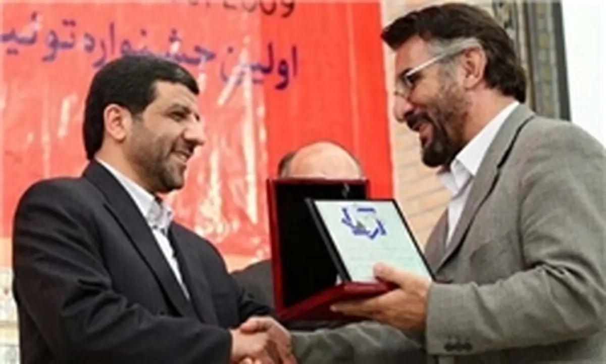 تسلیت ضرغامی در پی درگذشت «سلحشور»