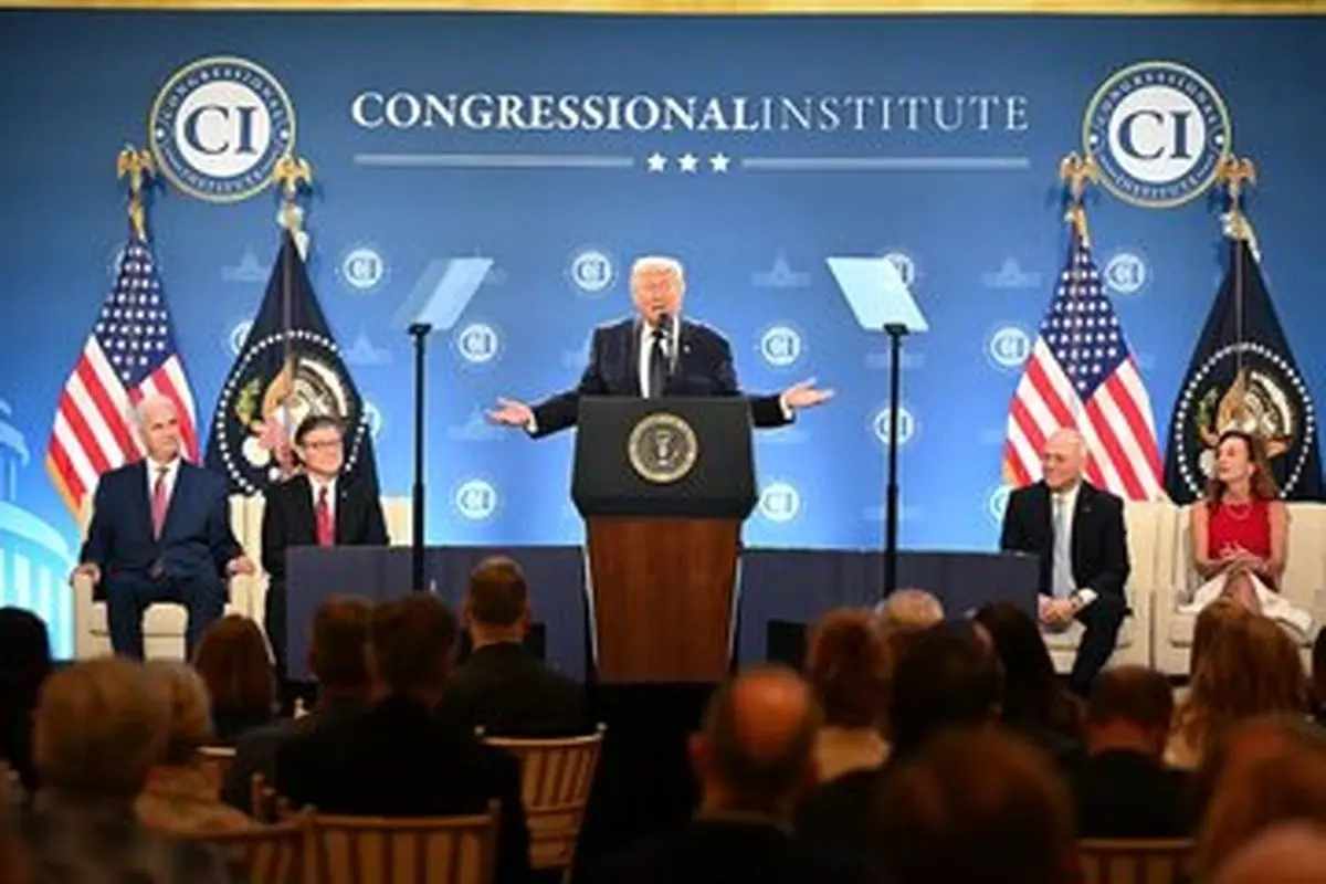 یک تحلیل جالب از «پراکنده‌گویی» ترامپ در کنفرانس خبری