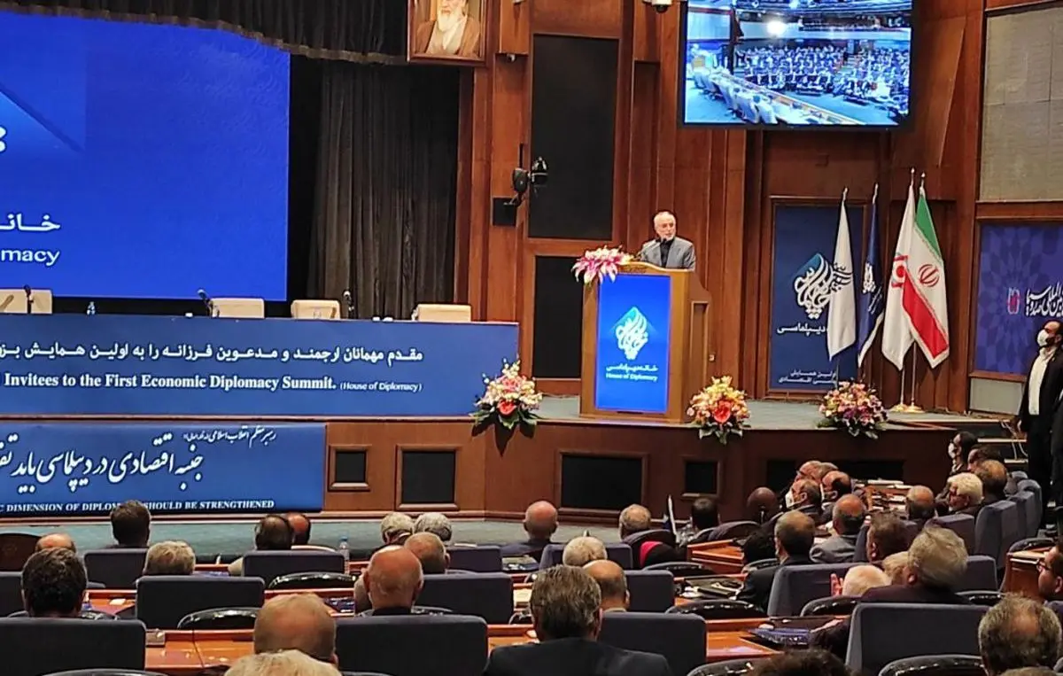 آن قدر باید در دیپلماسی را بزنید تا این در باز شود
