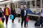آغاز پیک دوم سفرهای نوروزی؛ قطارهای به سوی مشهد می‌روند