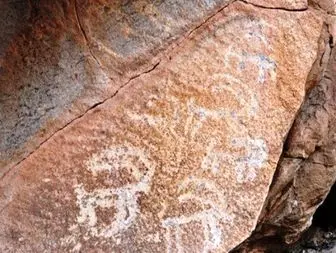 کشف سنگ نگاره‌های سه هزار ساله در محلات+عکس