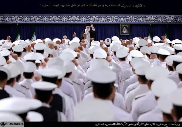 دیدار کارکنان و خانواده‌های ناوگروه ۸۶ ارتش با رهبر معظم انقلاب/گزارش تصویری