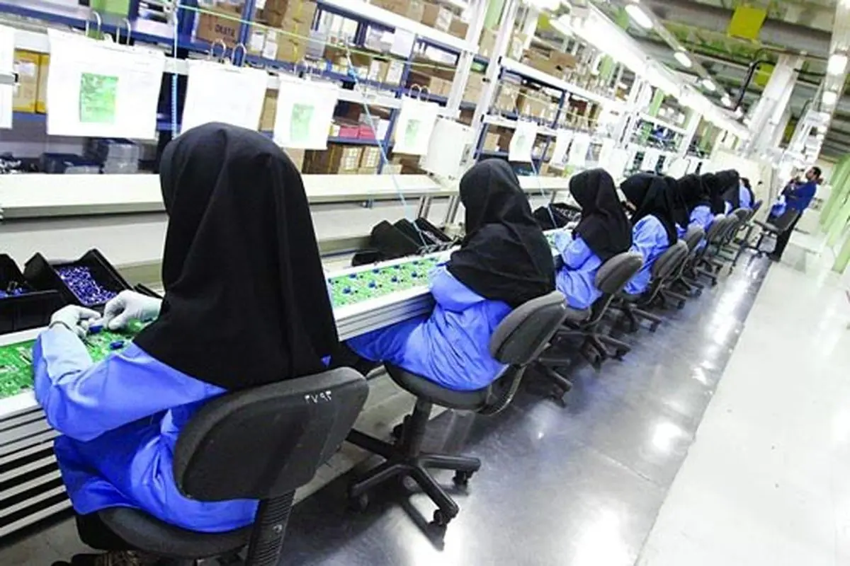 بکار گیری مردان بیکار به جای زنان شاغل