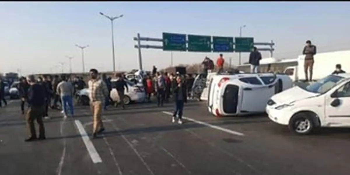 وقوع تصادف مرگبار در بزرگراه آزادگان+ عکس