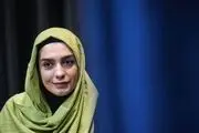 الیکا عبدالرزاقی در کنار جمعی از بازیگران /عکس