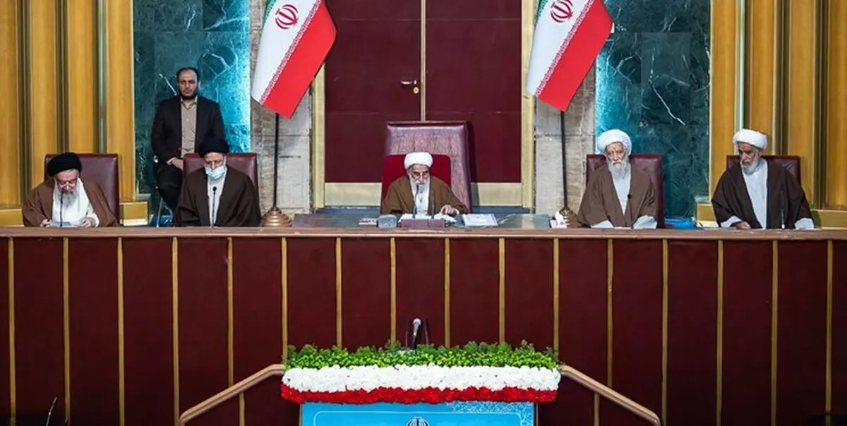 آیت‌الله جنتی: روسای قوا برای حل مشکلات اقتصادی مردم تلاش کنند
