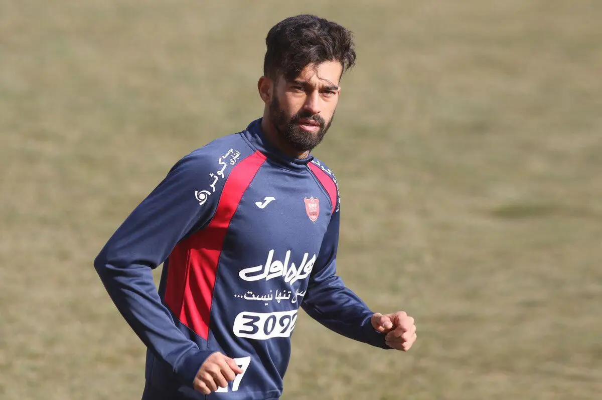 رامین رضاییان نیم فصل پرسپولیسی می شود؟