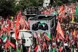 توقف خودروی پیکر مطهر رهبر شهید انقلاب در آزادی 