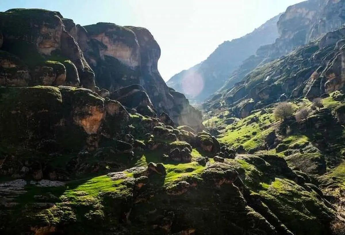 «مخمل کوه» کجاست؟