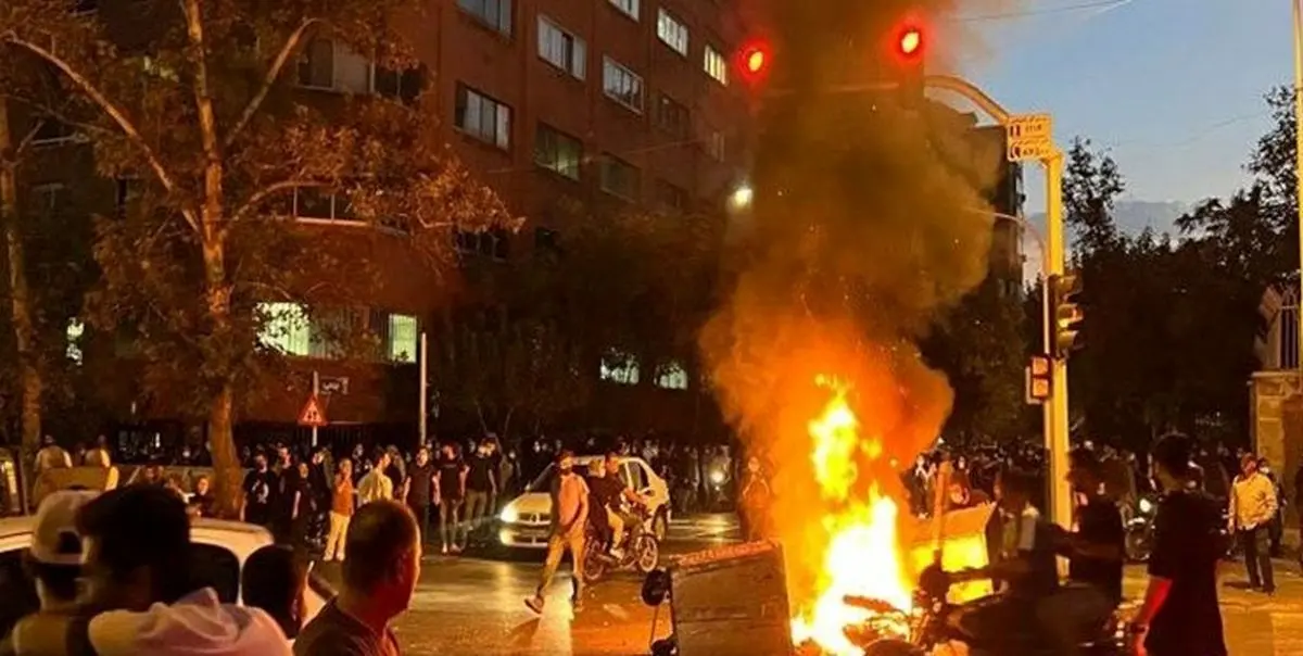 حمله اغتشاشگران به پاکبان و شهردار شب منطقه ۵ تهران