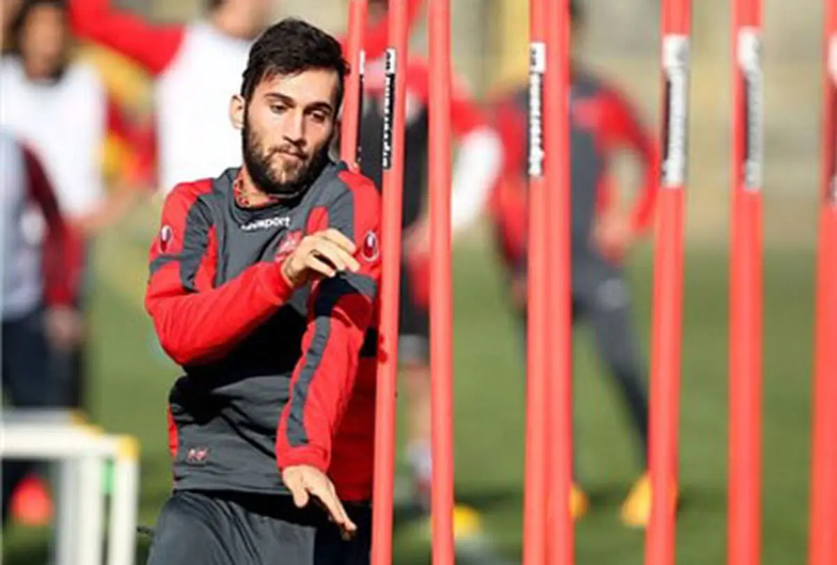 می‌ترکانم و برمی‌گردم پرسپولیس!