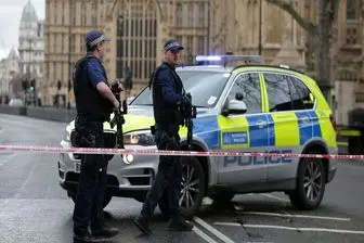 کشته و زخمی شدن ۷ نفر در پی هجوم یک خودرو به نوجوانان در لندن