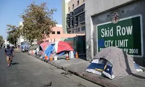 جولان بی‌خانمان ‌ها در لس‌آنجلس
