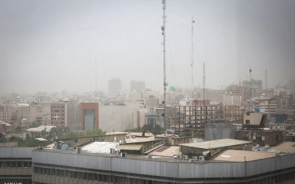 وزش باد شدید و گرد و خاک در تهران و ۹ استان