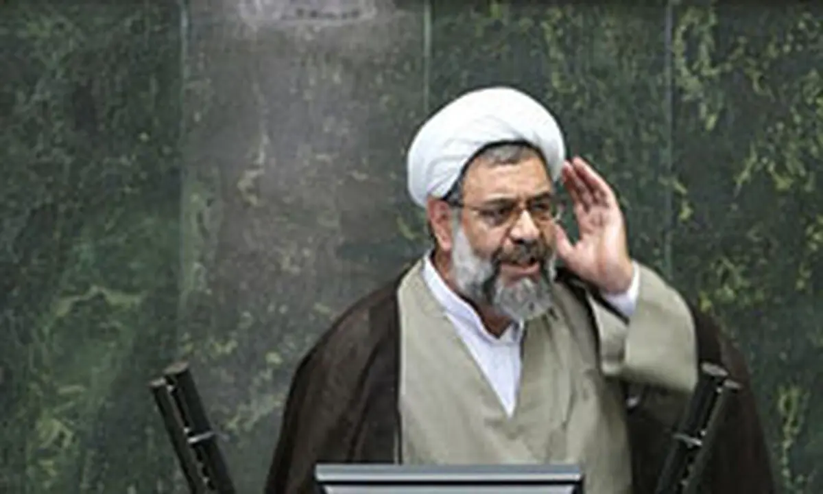 خودم و پسرم کاندیدای مجلس ‌می‌شویم