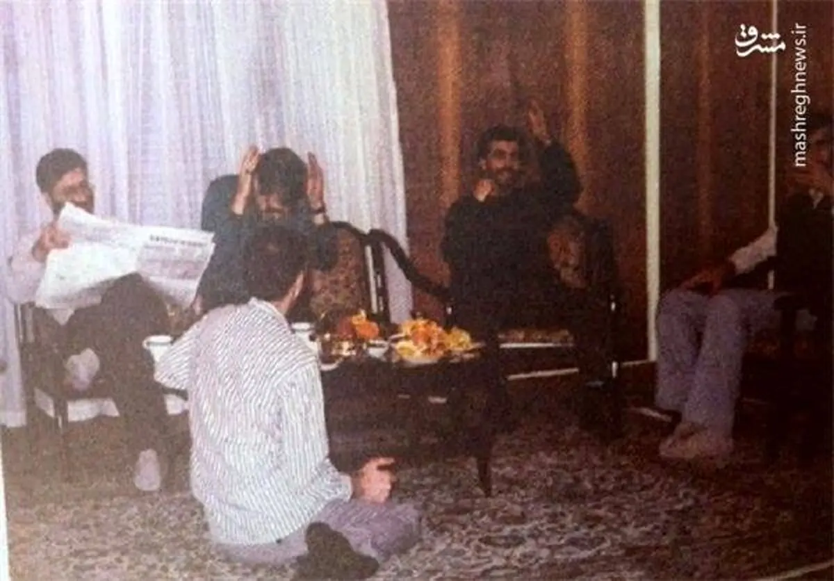مرحوم طالب‌زاده در کنار شهید آوینی+عکس