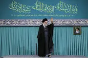 رهبرانقلاب: ملت ایران همانطور که کمر فتنه را شکست کمر فتنه گر را هم باید بشکنیم. 