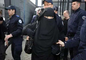 استفاده زنان مسلمان از روبنده در دانمارک ممنوع می‌شود