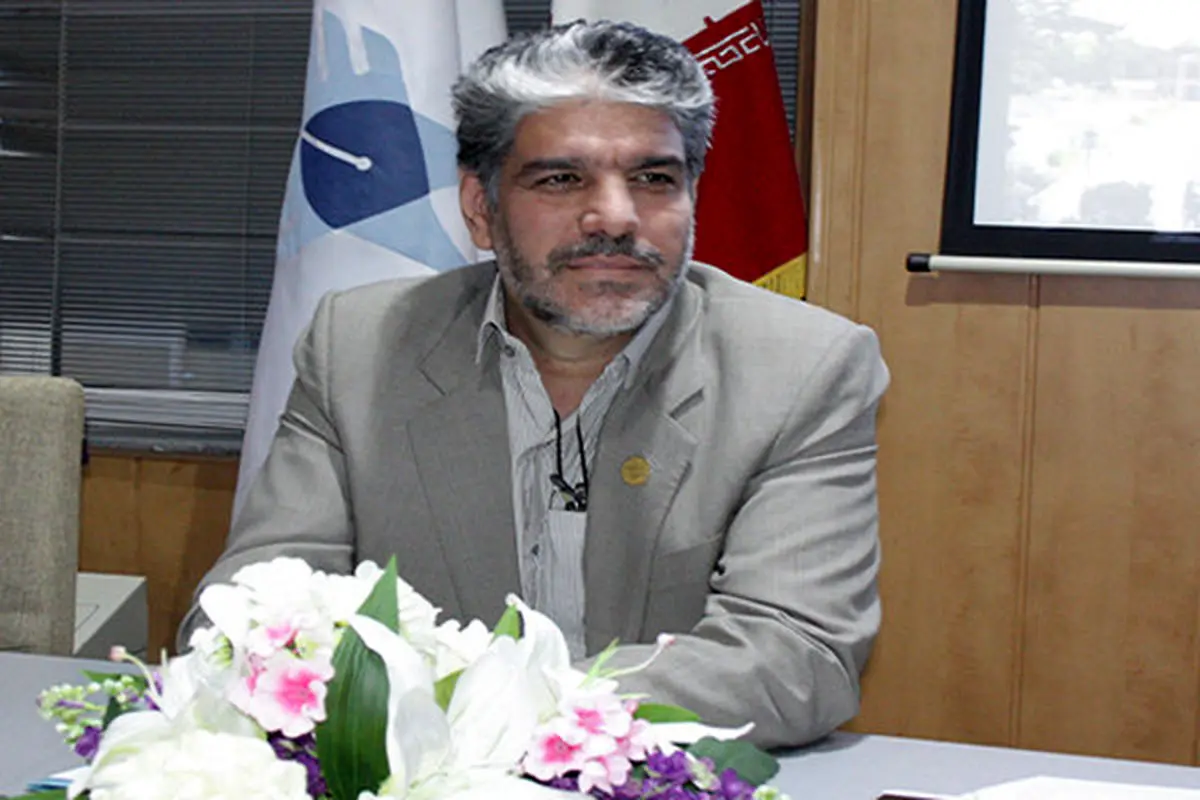 نمایندگان باید از فساد و باندبازی اجتناب کنند