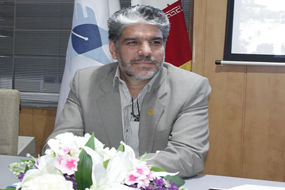 نمایندگان باید از فساد و باندبازی اجتناب کنند