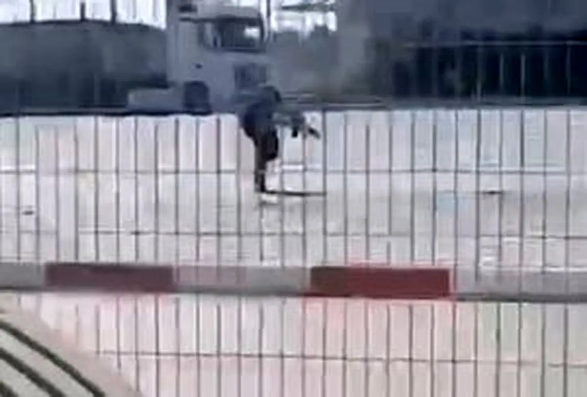 تحویل پیکر عامل عملیات ضد صهیونیستی گذرگاه کرامه به اردن
