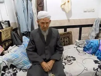 پیرمرد 91 ساله ای که عمر خود را صرف قرآن کرد
