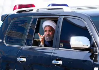 گردش چند ساعته روحانی با ماشین نیم میلیاردی بین کارگران!