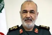 سلاح‌های آتشبار دشمن در اطراف کشور آرایش گرفته‌اند امّا امنیت بر ایران حاکم است