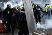 پاریس در تصرف معترضین خیابانی