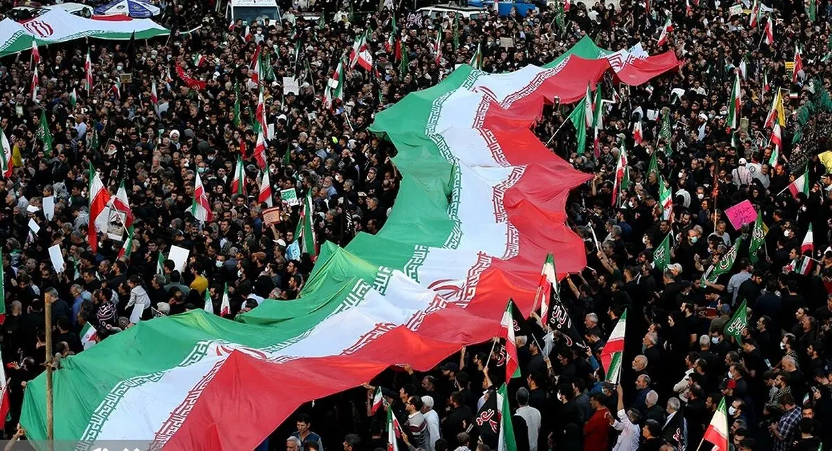 شکوه راهپیمایی روز ‌قدس در سراسر ایران/ مردم با مشت‌های گره کرده آمدند