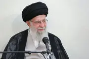 تصاویری از ملاقات رهبر انقلاب از شهید رازینی در سال ۷۷
