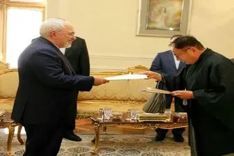 سفیر جدید ژاپن در ایران رونوشت استوارنامه خود را تسلیم ظریف کرد