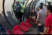 چاقو بکش، سنگ بینداز اما مسابقه را برگزار کن!