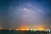 وقتی قدرت DSLR توسط Huawei P30 Pro در سنگاپور دچار چالش می‌شود؛ عکاسی از کهکشان راه شیری با وجود بالاترین حد آلودگی نوری