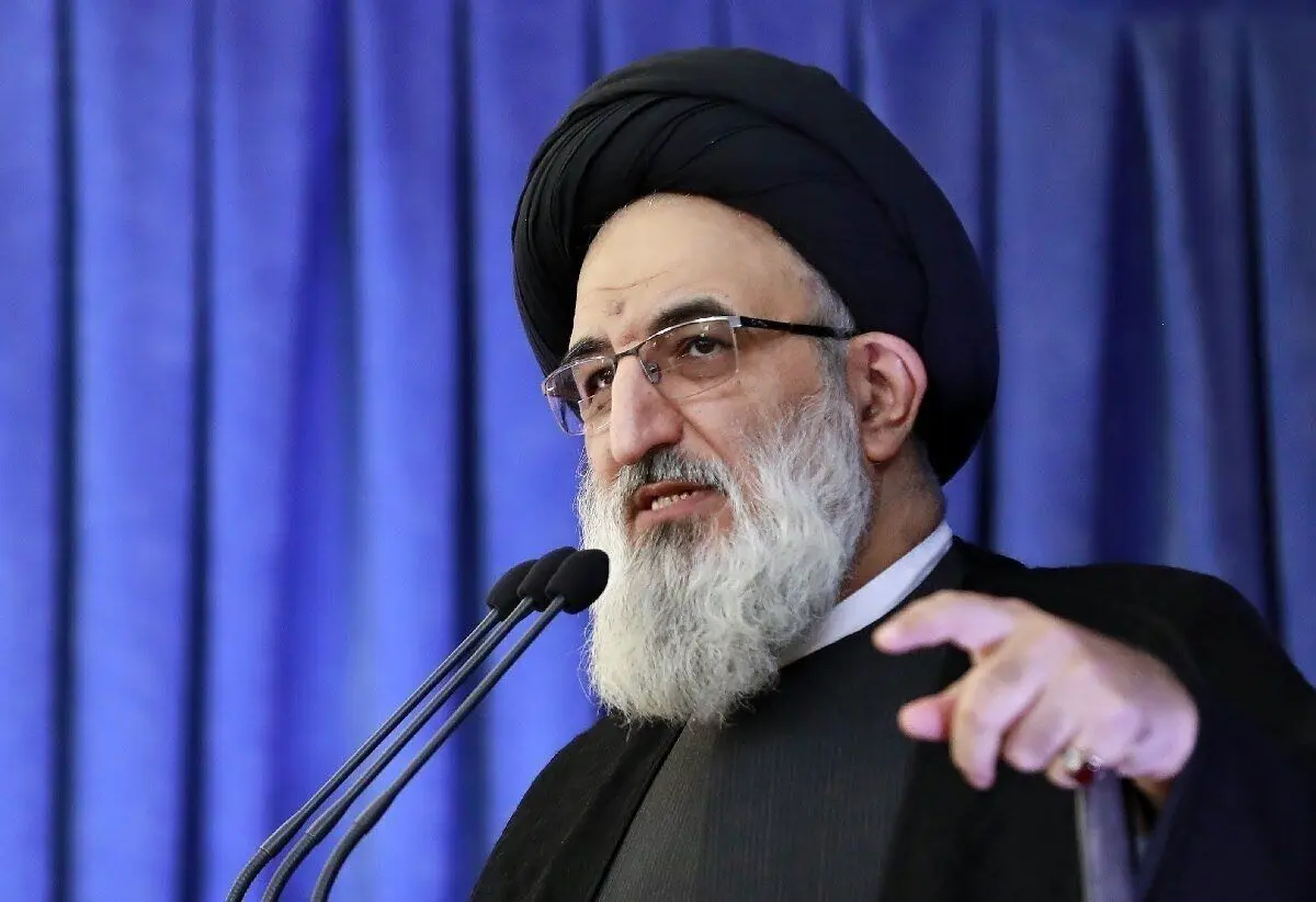 هشدار خطیب جمعه کرج/ اگر داخل کشور کسی خواسته‌های دشمن را در مصاحبه یا کلیپ بیان کند، پیاده‌نظام دشمن است