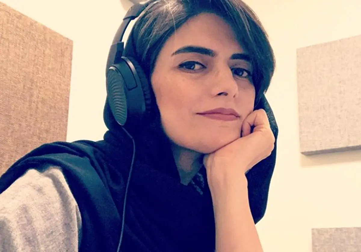 طبیعت گردی خانم مجری با ظاهری متفاوت/ عکس