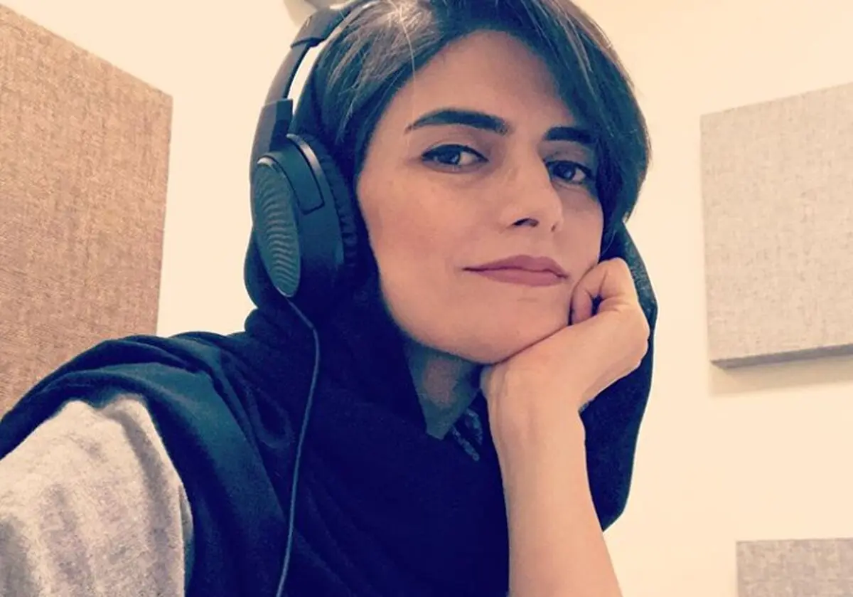 طبیعت گردی خانم مجری با ظاهری متفاوت/ عکس