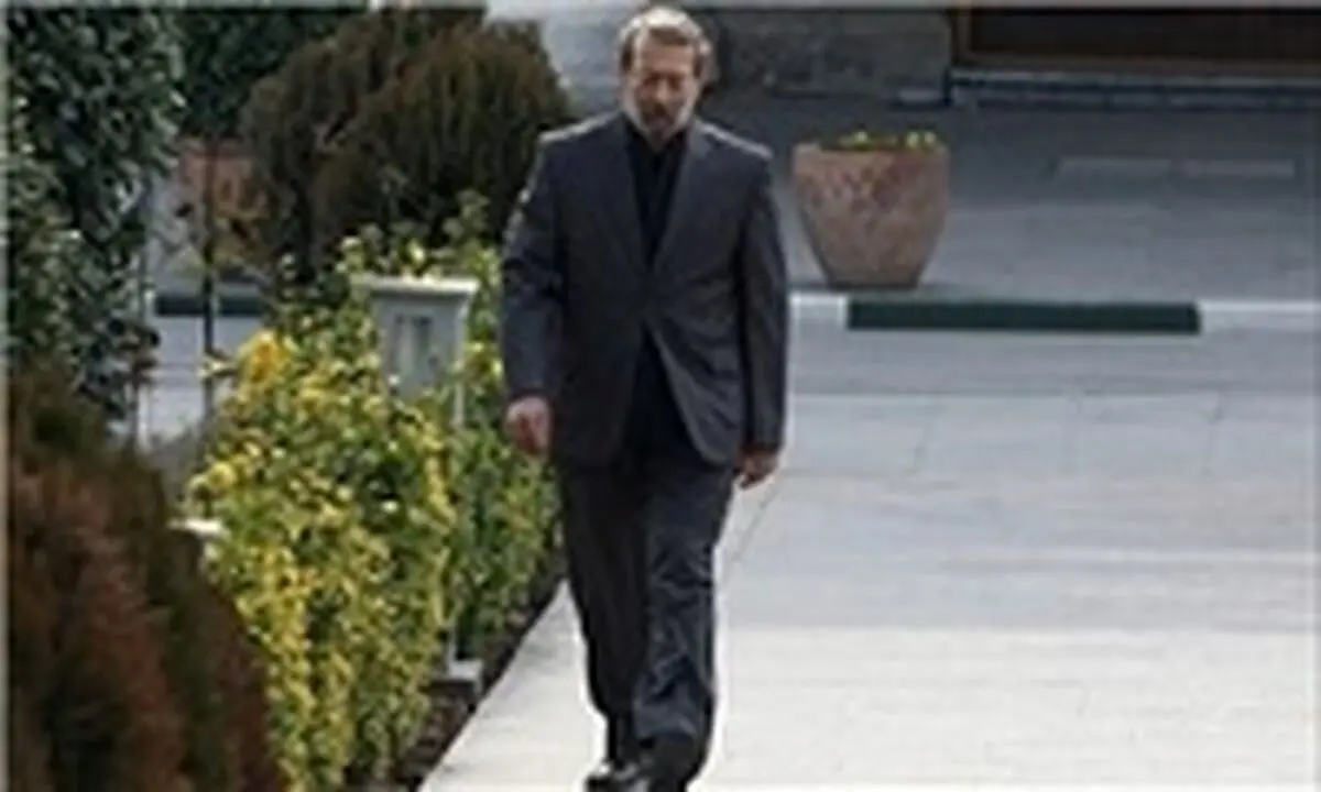 لاریجانی عازم خوانسار شد