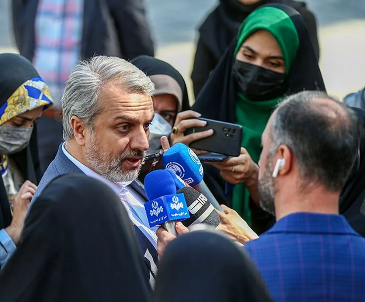 دولت موانع واردات خودرو را بر طرف میکند