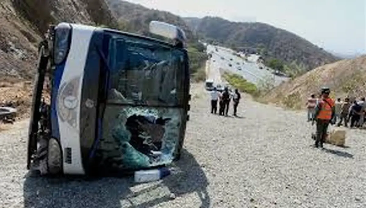 جزئیات واژگونی اتوبوس ولو حامل ٤٠ دانش آموز دختر در همدان
