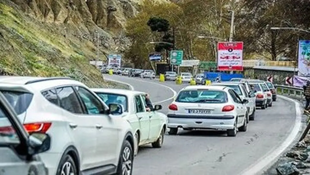 ترافیک در آزادراه تهران- کرج - قزوین نیمه سنگین است