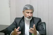 تفاوتی میان مردم و آقا زاده ها نیست / احمدی نژاد به جای بیانیه عذر خواهی کند