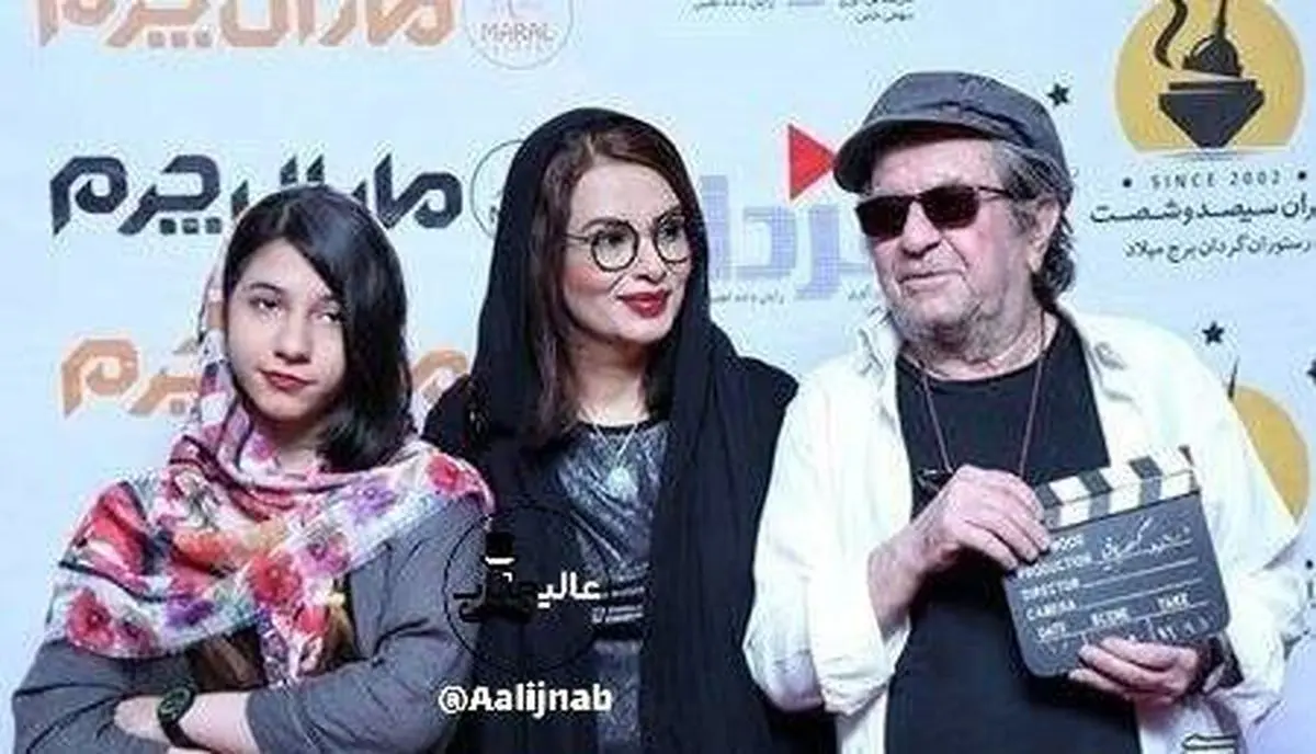 حرف های تلخ مونا مهرجویی در مراسم بدرقه پدر و مادرش